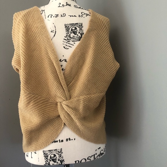 Eden ✨✨knot back sweater - Picture 4 of 4